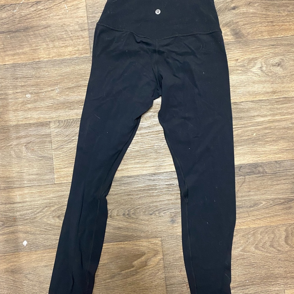 Black leggings